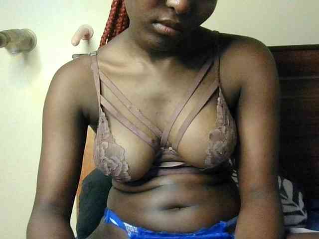 Brianasexy4u webcam