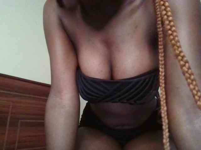 NaughtyWhispers webcam