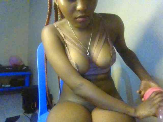 Brianasexy4u webcam