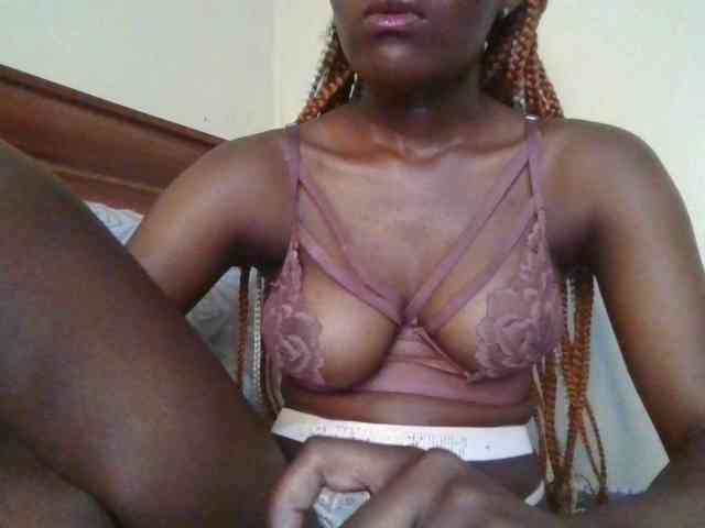 Brianasexy4u webcam