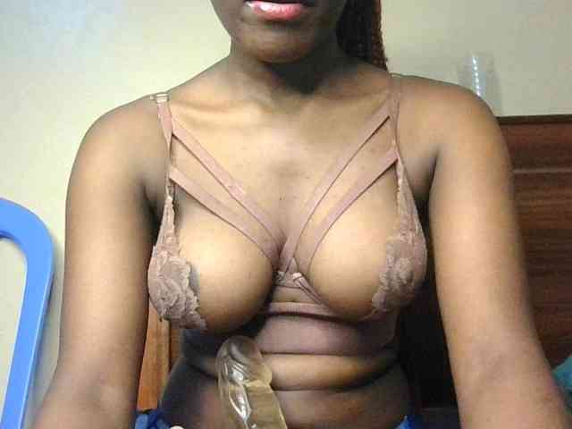 NaughtyWhispers Live Webcam on BongaCams