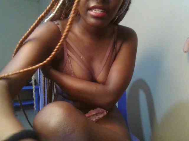 Brianasexy4u webcam