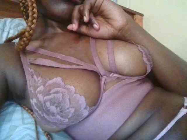 Brianasexy4u webcam
