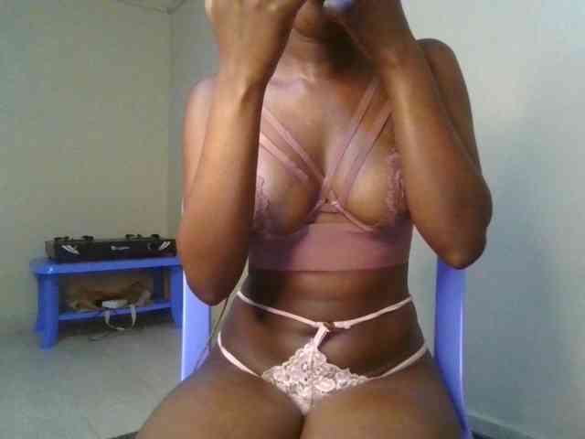 Brianasexy4u webcam