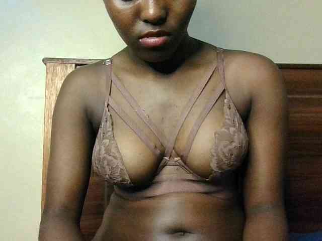 Brianasexy4u webcam