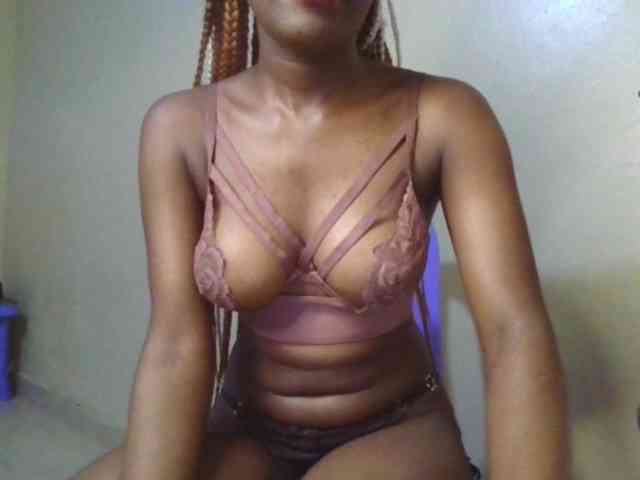Brianasexy4u webcam