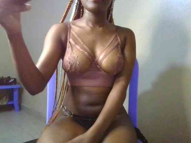 Brianasexy4u webcam