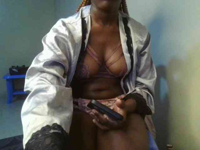 Brianasexy4u webcam