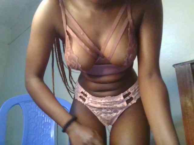 Brianasexy4u webcam