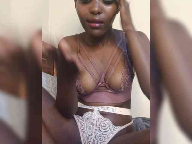 Brianasexy4u webcam