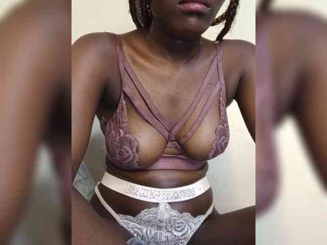 Brianasexy4u webcam