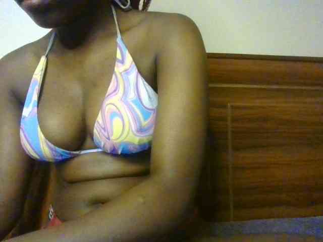 Brianasexy4u webcam