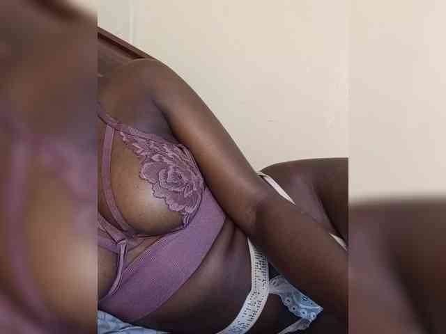 Brianasexy4u webcam