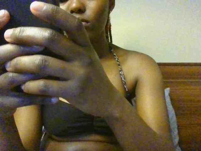 Brianasexy4u webcam