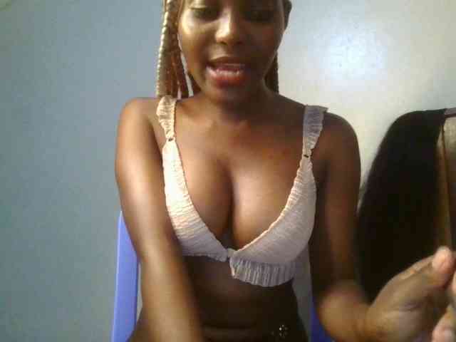 Brianasexy4u webcam