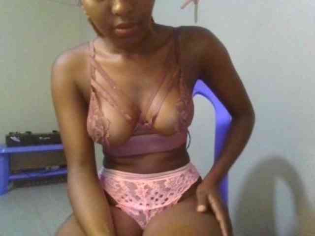 Brianasexy4u webcam