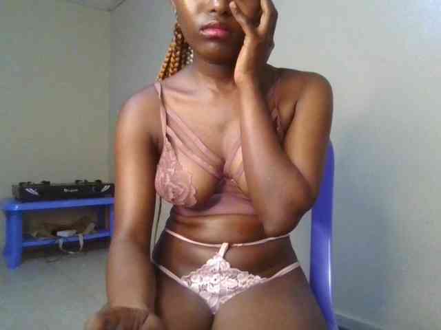 Brianasexy4u webcam