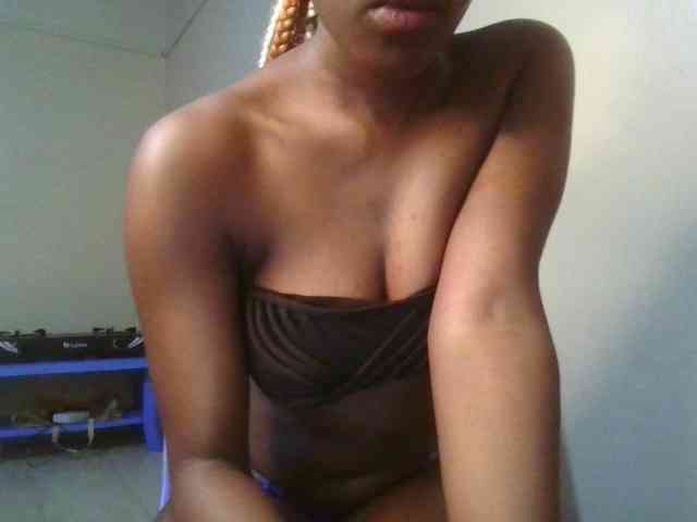 Brianasexy4u webcam