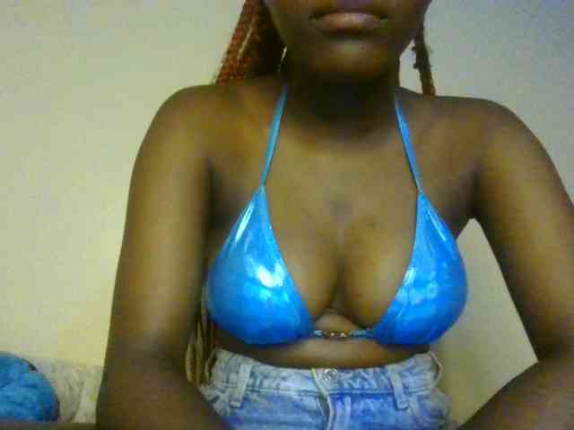 Brianasexy4u webcam