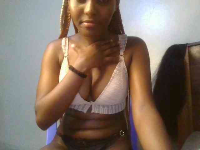 Brianasexy4u webcam