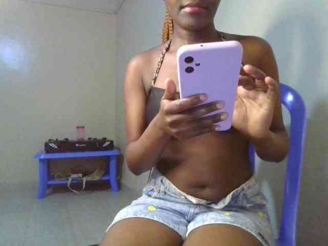 Brianasexy4u webcam