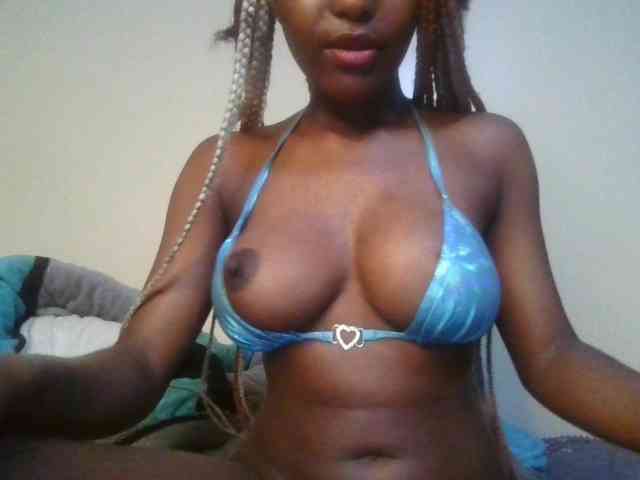 Brianasexy4u webcam