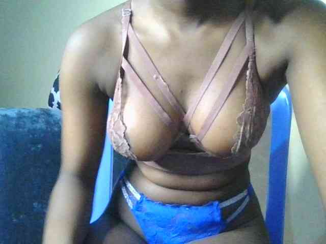 Brianasexy4u webcam
