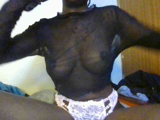 Brianasexy4u webcam