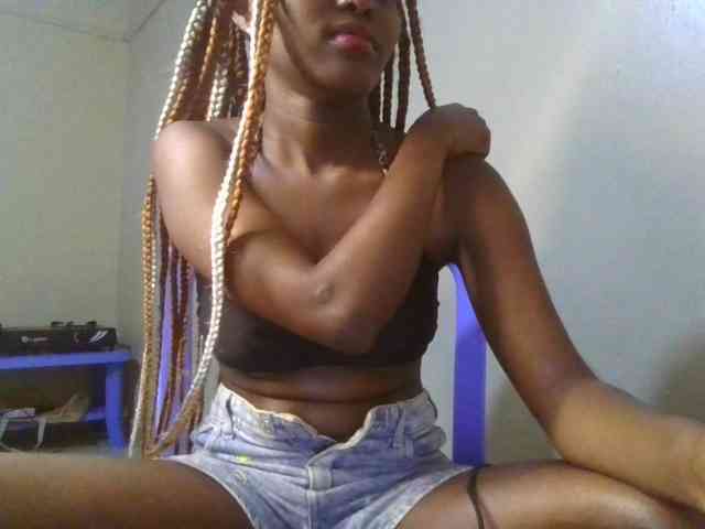 Brianasexy4u webcam