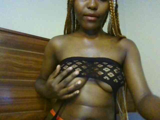 Brianasexy4u webcam