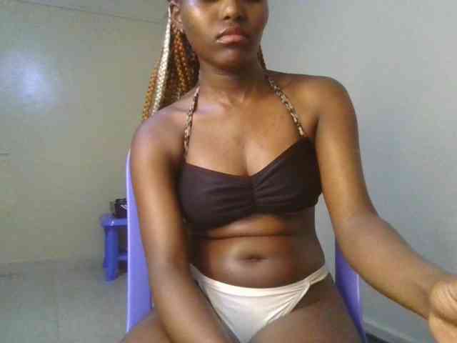 Brianasexy4u webcam