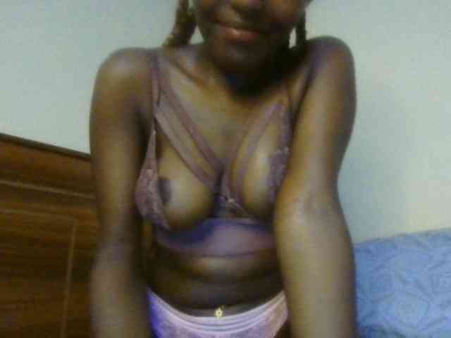 Brianasexy4u webcam
