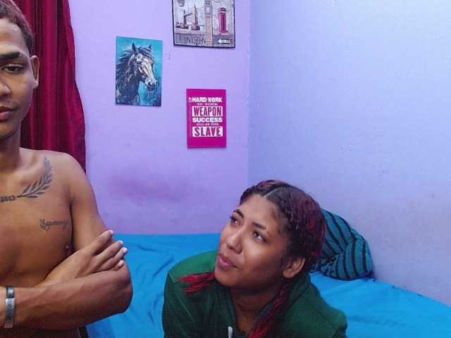 blacktwinks live cam on BongaCams
