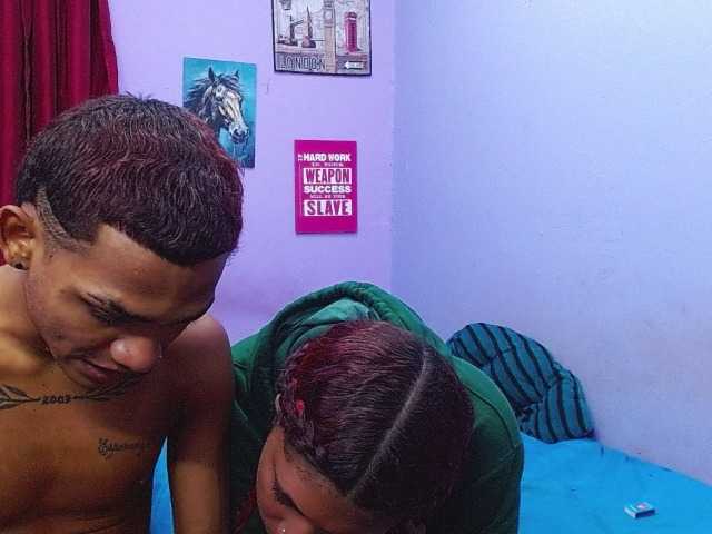 blacktwinks live cam on BongaCams