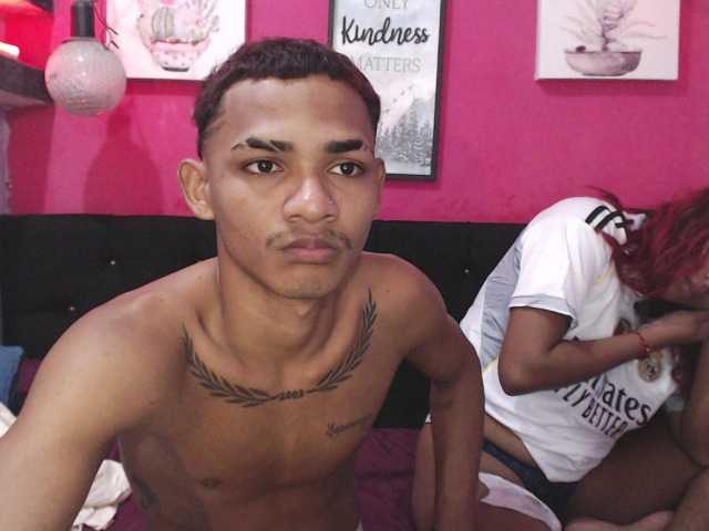 blacktwinks live cam on BongaCams