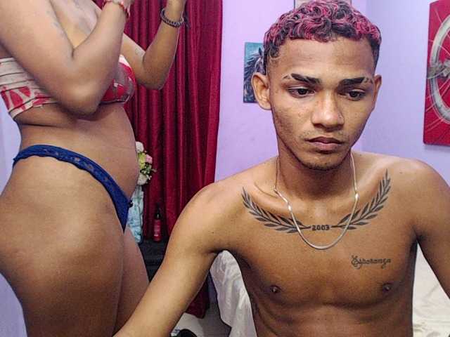blacktwinks live cam on BongaCams