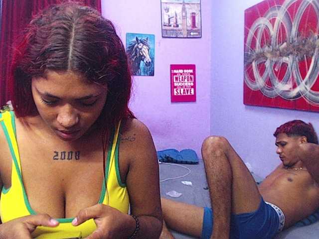 blacktwinks live cam on BongaCams