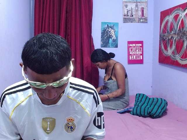 blacktwinks live cam on BongaCams