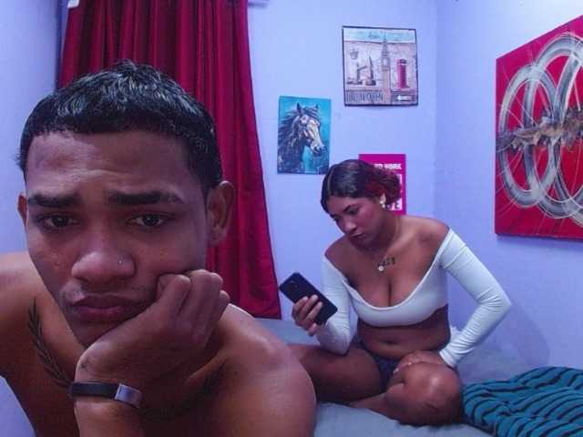 blacktwinks live cam on BongaCams