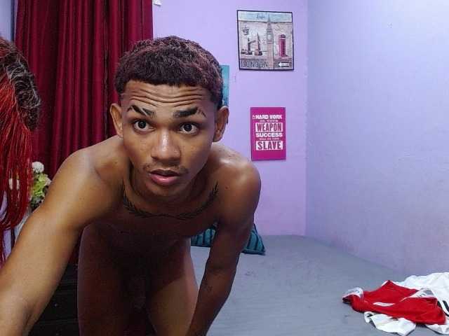 blacktwinks live cam on BongaCams