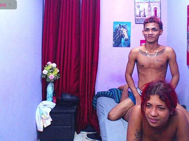 blacktwinks live cam on BongaCams