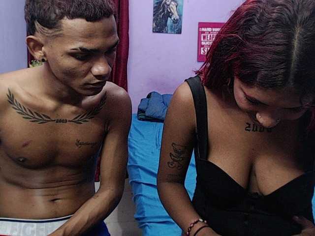 blacktwinks live cam on BongaCams