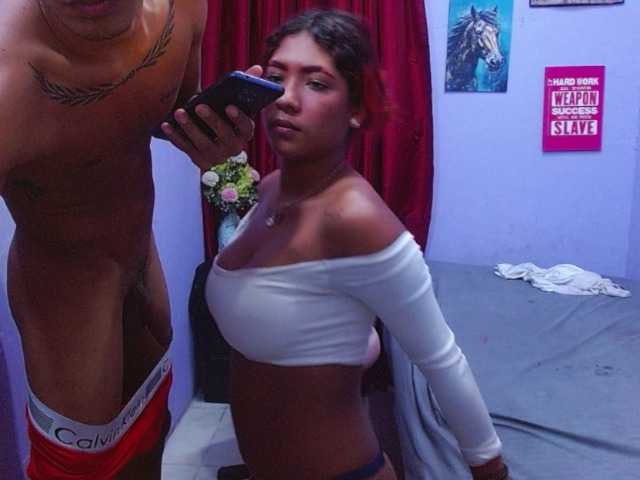 blacktwinks live cam on BongaCams