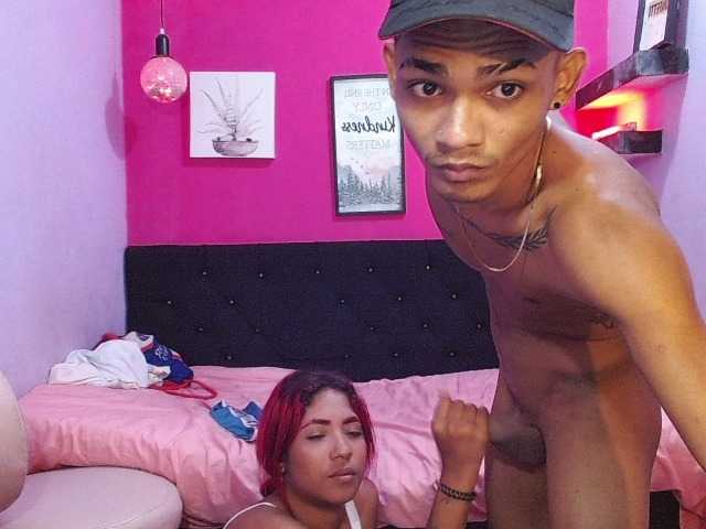 blacktwinks live cam on BongaCams