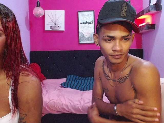 blacktwinks live cam on BongaCams