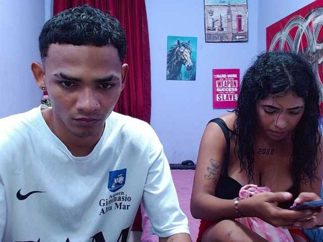 blacktwinks live cam on BongaCams
