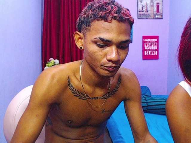 blacktwinks live cam on BongaCams