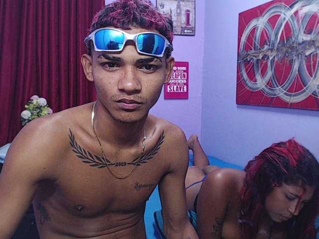 blacktwinks live cam on BongaCams