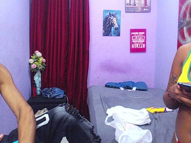 blacktwinks live cam