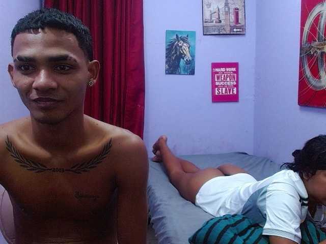 blacktwinks live cam on BongaCams